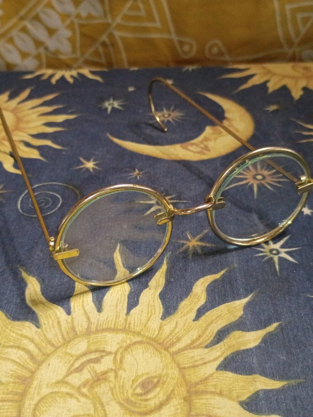 vintage pair round wire-rimmed eyeglasses